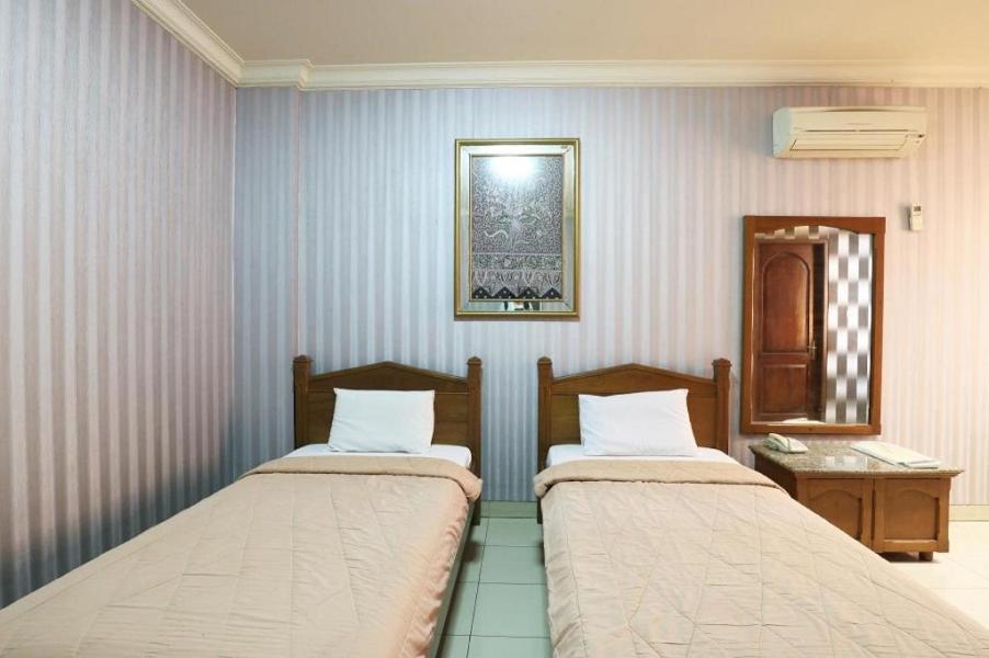 Hotel 678 Kemang Powered By Cocotel Yakarta Exterior foto