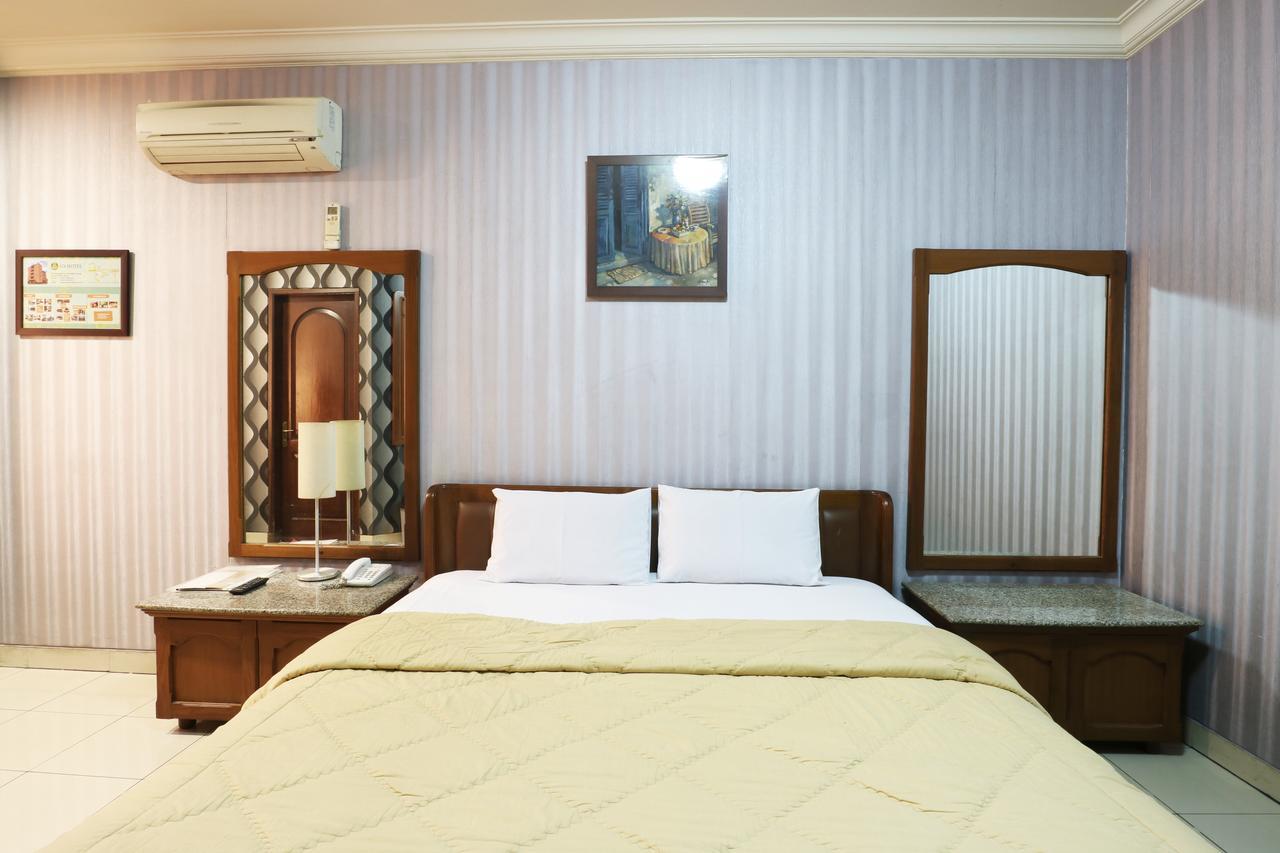 Hotel 678 Kemang Powered By Cocotel Yakarta Exterior foto